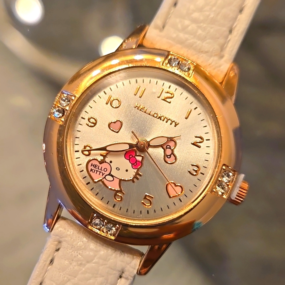 Hello Kitty shiny white leather band watch Great gift